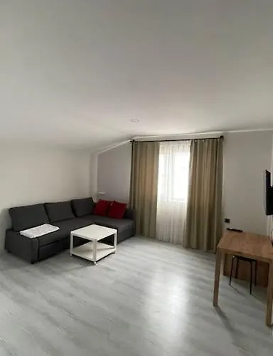Lyra Homes Genis, Ferah, Denize Yakin Апартаменты *