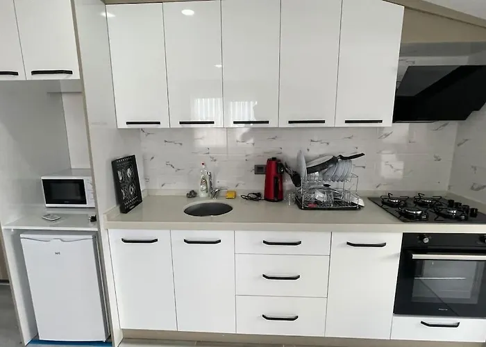 Апартаменты Lyra Homes Genis, Ferah, Denize Yakin Анталья